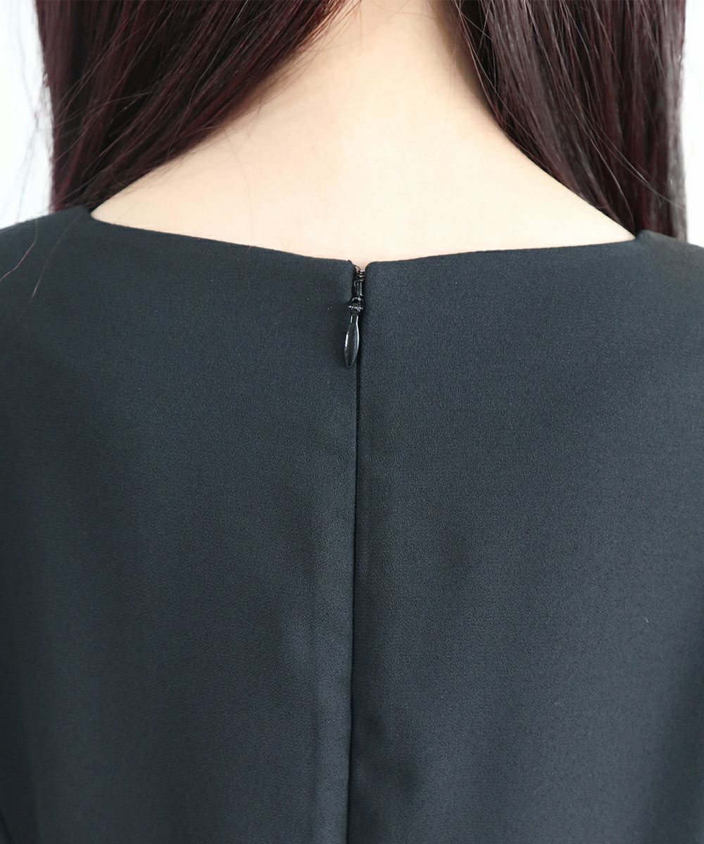 black / バックファスナー