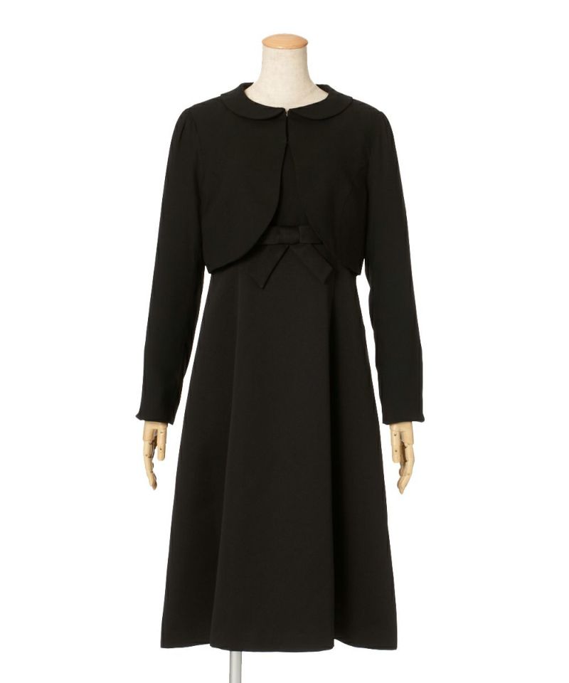 black / Coordination with round collar jacket
