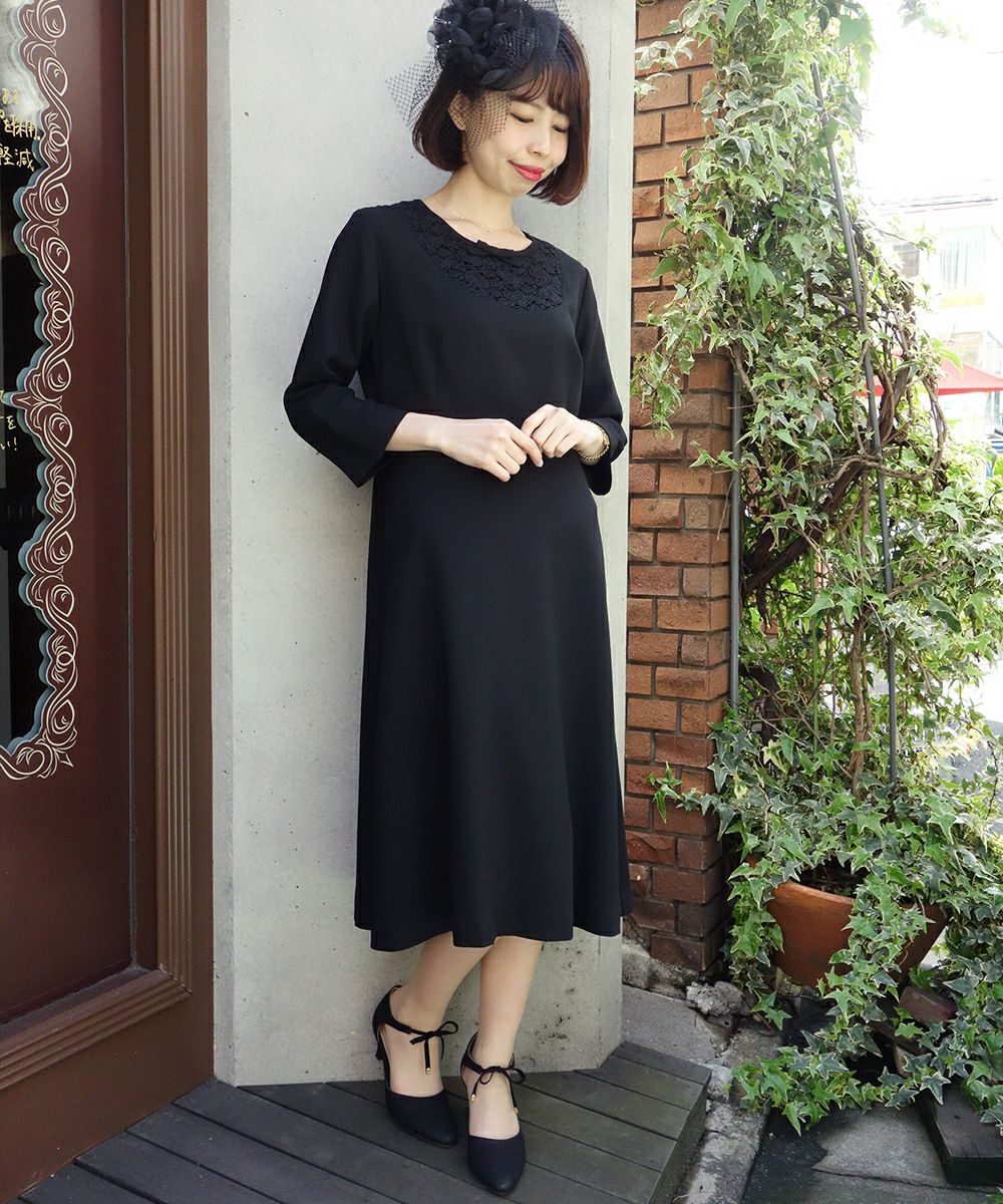 ヨークレース使いワンピース【オケージョン】/F i.n.t Black Formal 