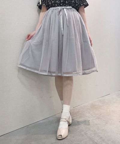 Front up (light gray)