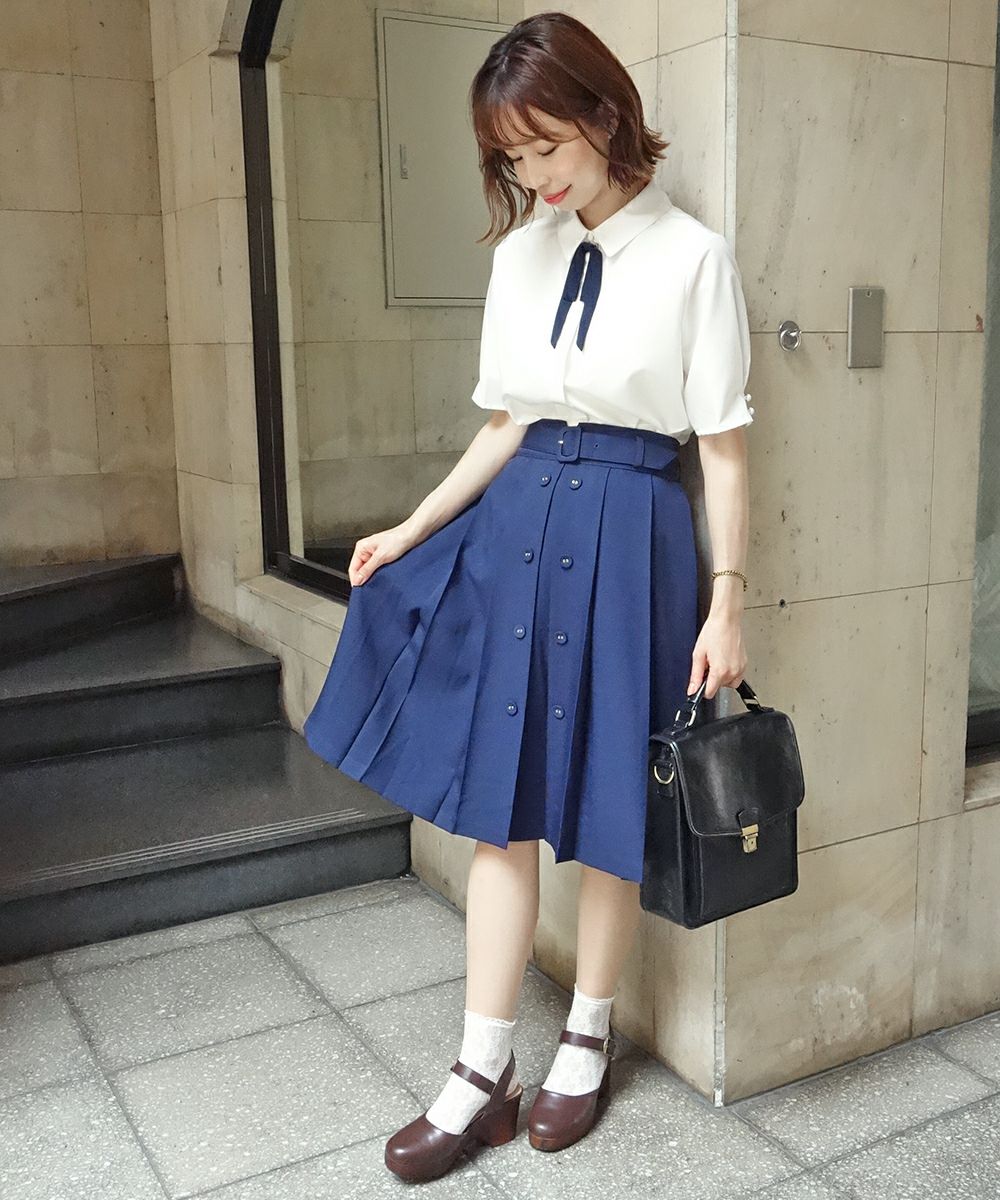 細リボンタイ付き半袖シャツ/F i.n.t[29AF01g016] | F i.n.t公式通販サイト