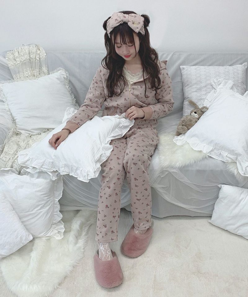 Model: 153 cm