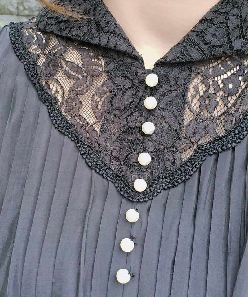 Detail up