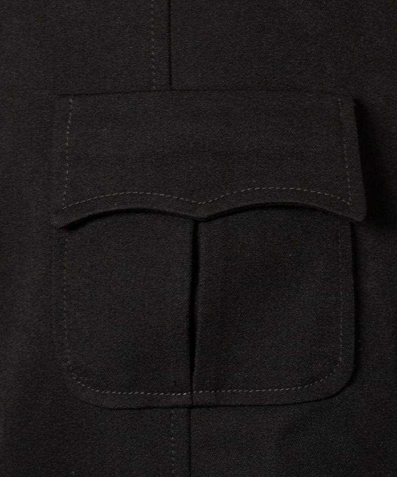 detail up (black)