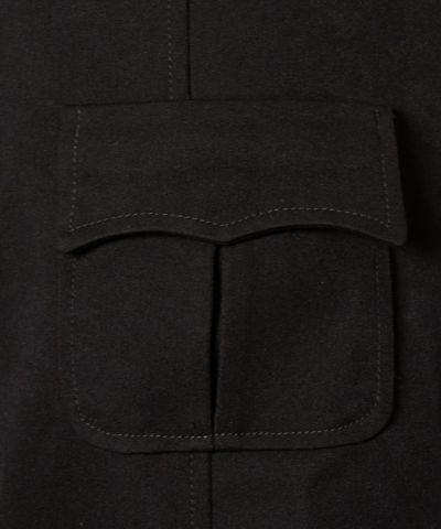 detail up (black)