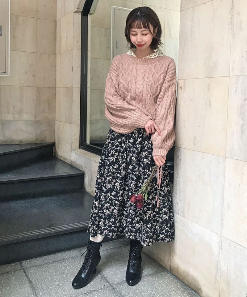 model: 158cm (layered with knit)