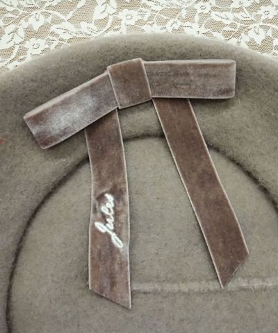 Detail up
