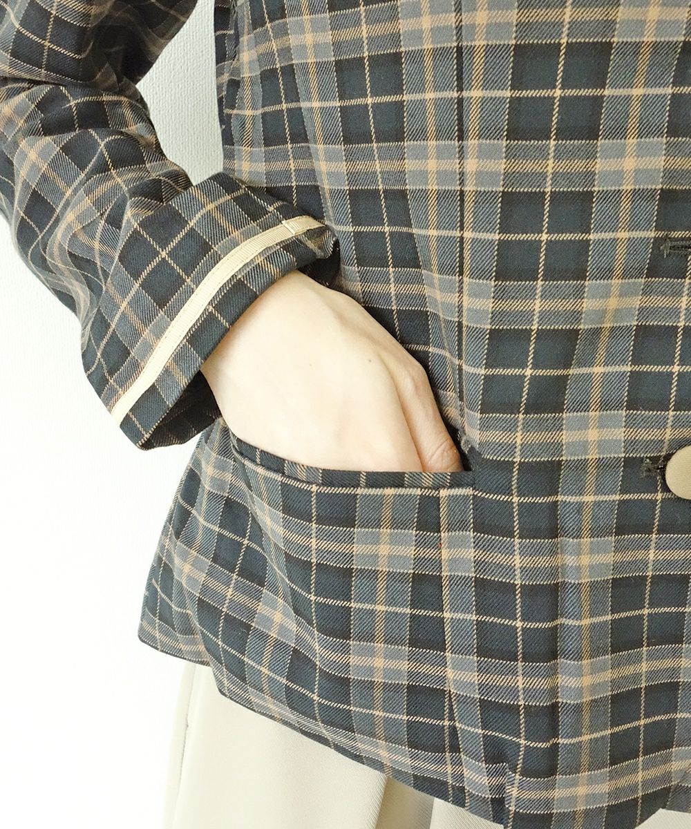 detail up