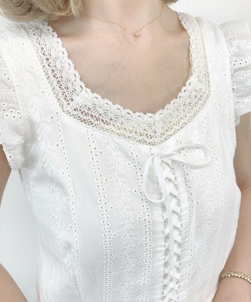 Detail up