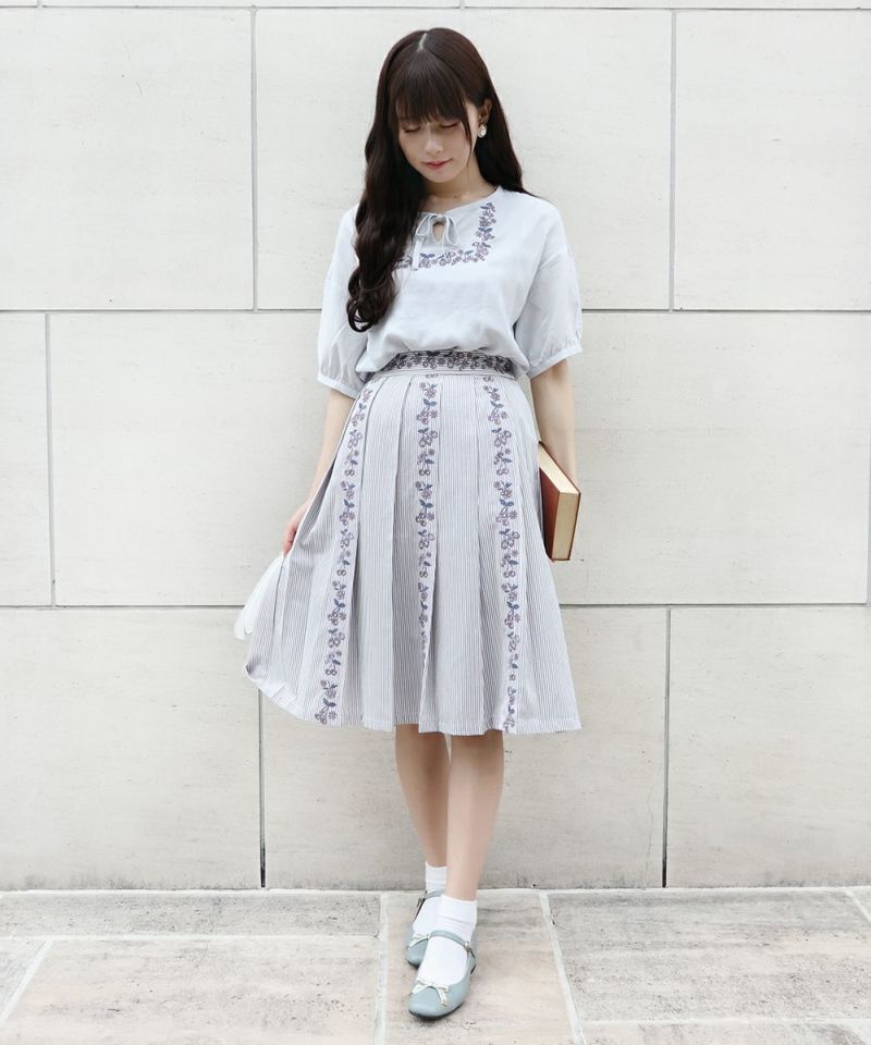 フィント　ヴィンテージフルーツストライプ柄スカート♡ フィント ヴィンテージフルーツストライプ柄スカート♡ - メルカリ