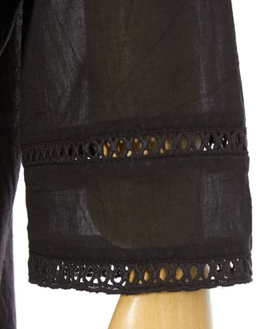 detail up (black)
