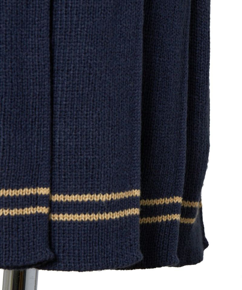 Fabric close-up (navy)