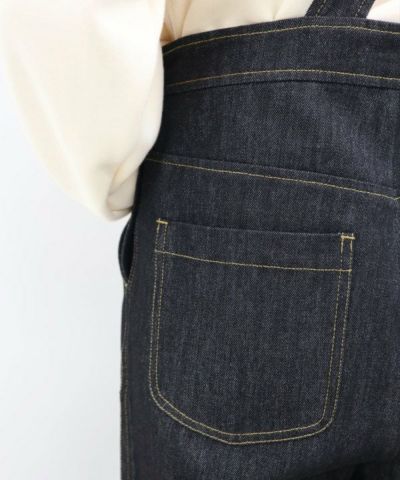 black / pocket