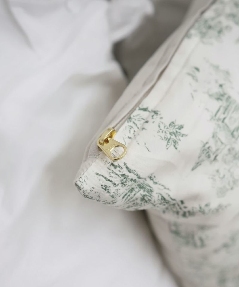 green / fastener