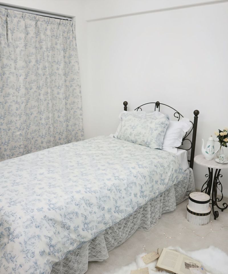 blue (bed linen sold separately)