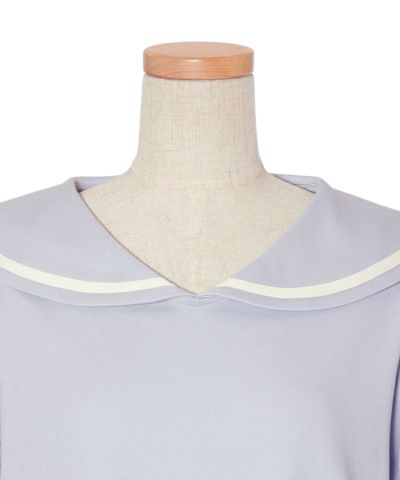 Collar up (blue gray)
