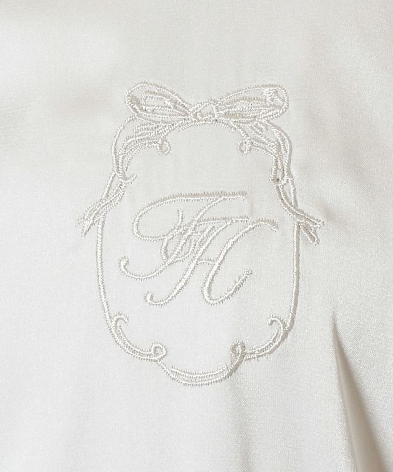 Embroidery up (blue gray)