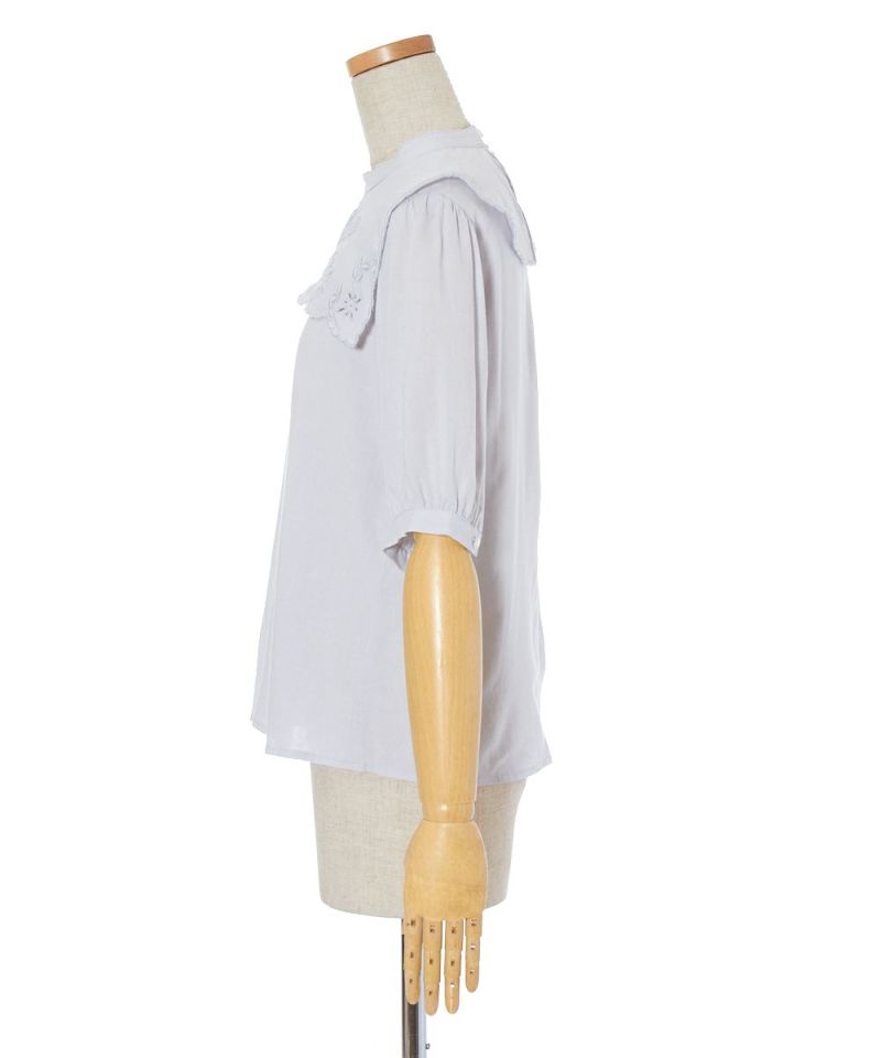 Side (light blue)