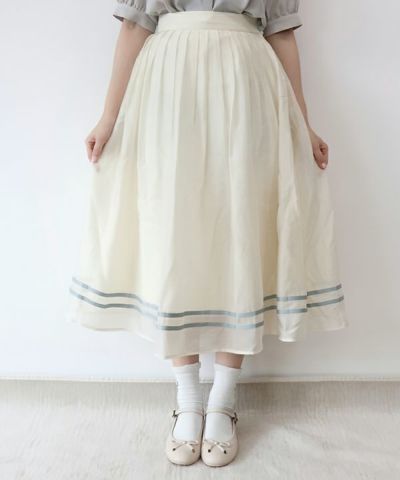 Line use shear attack skirt / F i.n.t [37AG02p009]