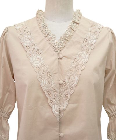 Front up (pink beige)