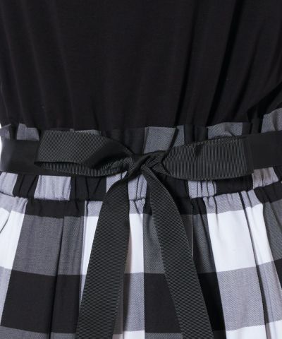 Ribbon up (black x white)
