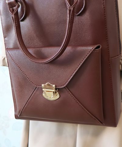 brown / pocket part