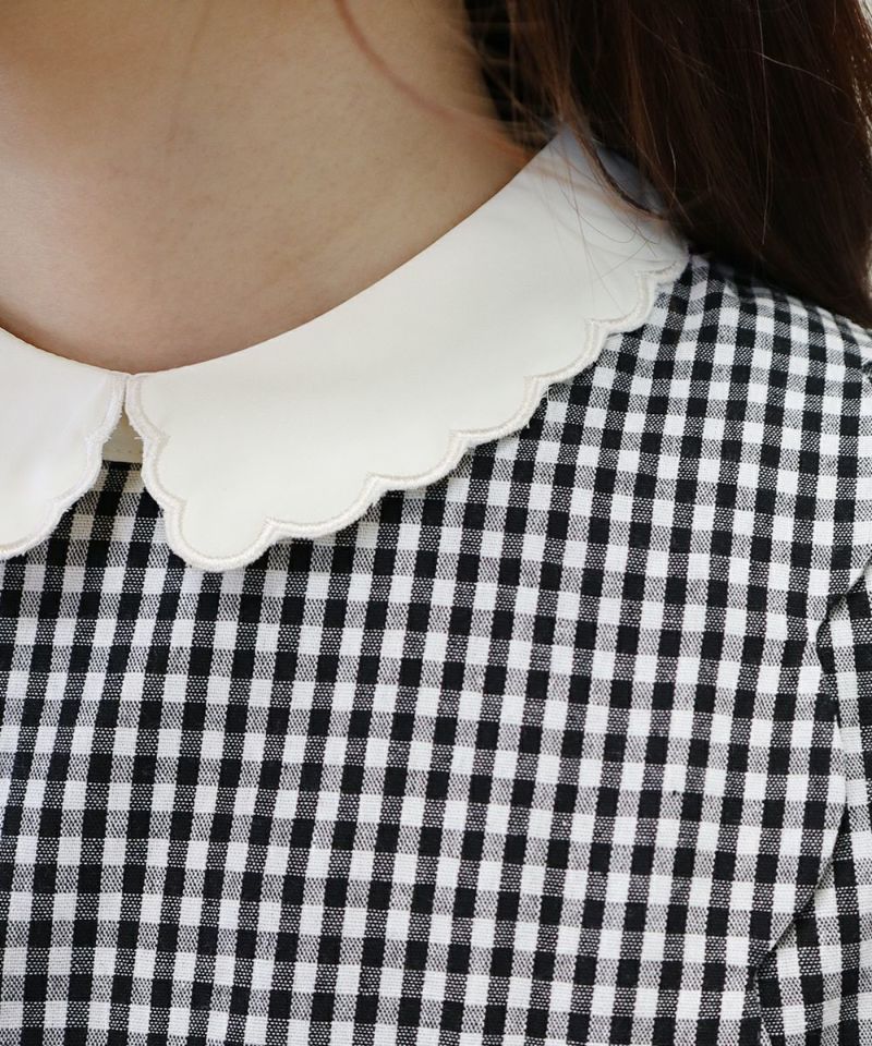 black × white / collar part