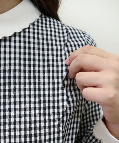black × white / scalloped part