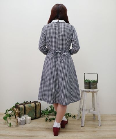black × white / 159cm