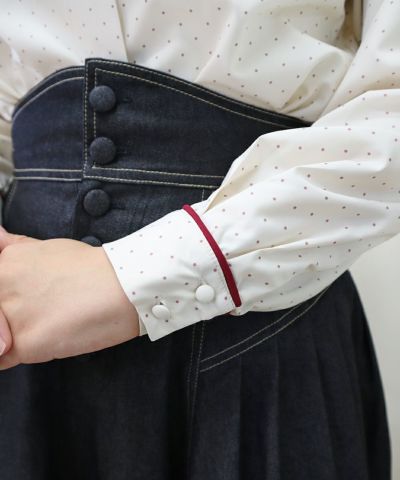 ivory × red / Sleeve part