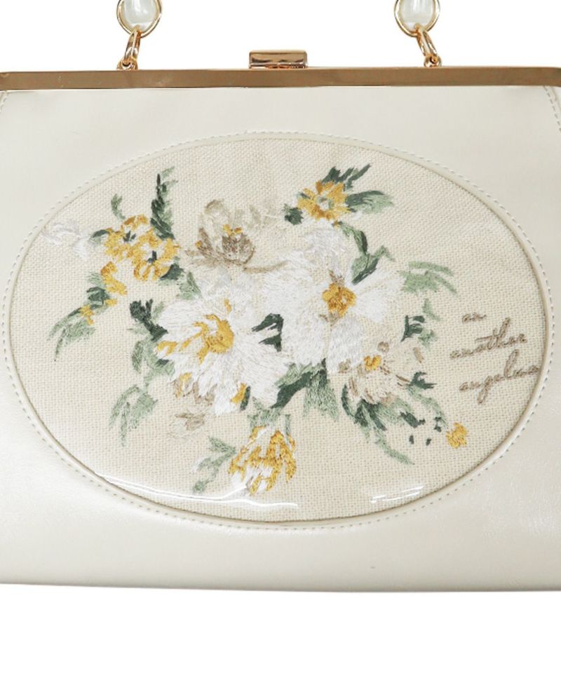 Embroidery up (ivory)