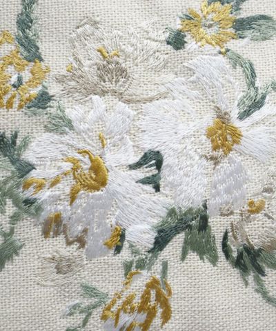 Embroidery up (ivory)