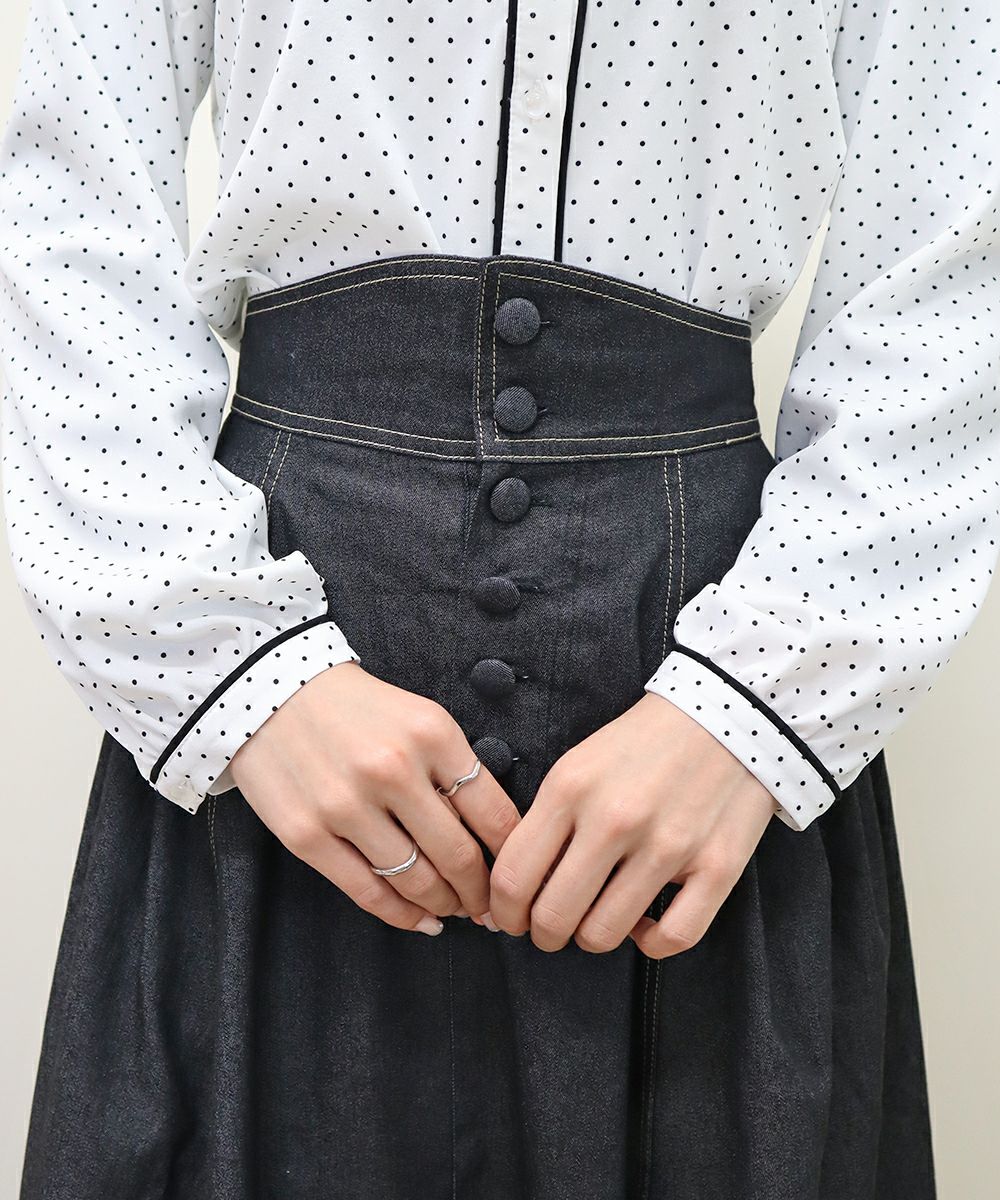 white×black / 袖部分