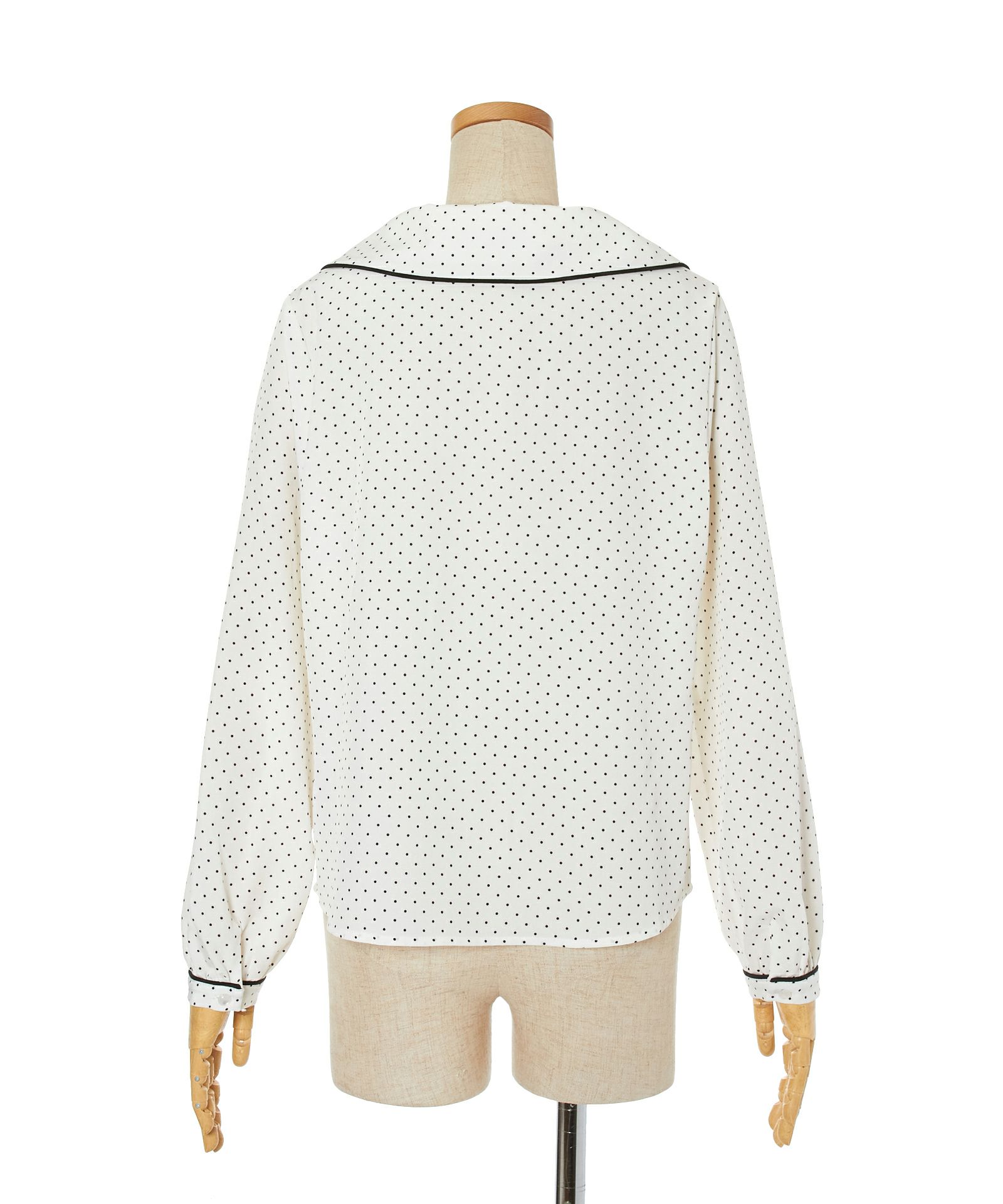 バック (white×black)