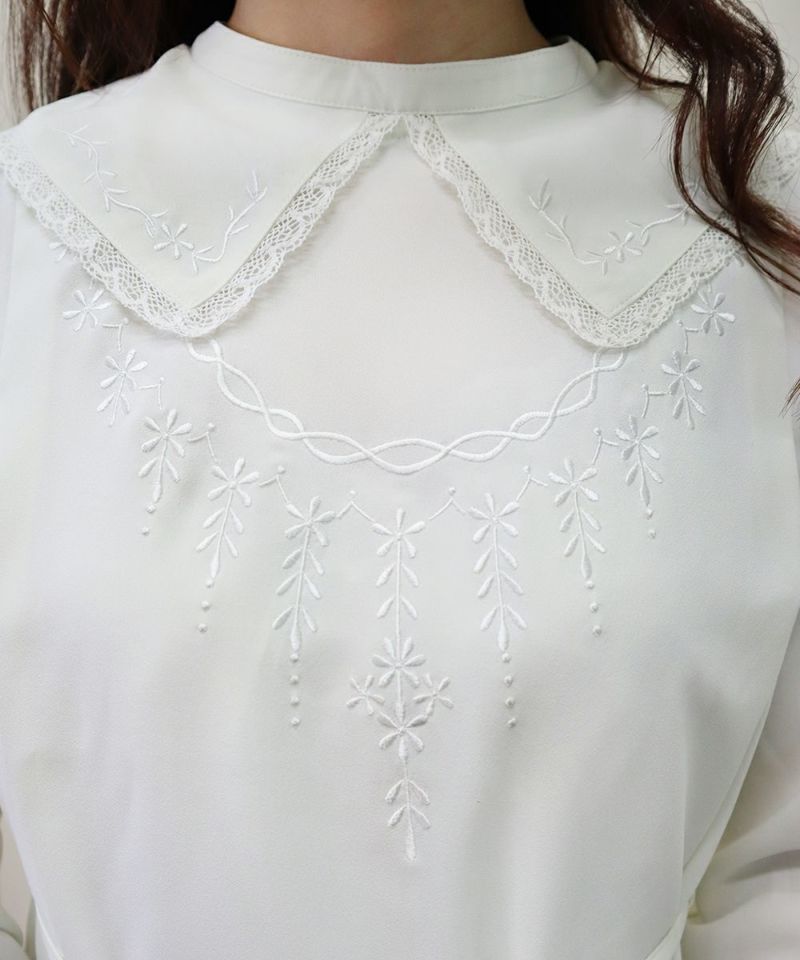 off white / embroidery part