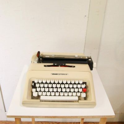 お取り寄せ品] オリベッティ / olivetti レッテラ / LETTERA 35 タイプ