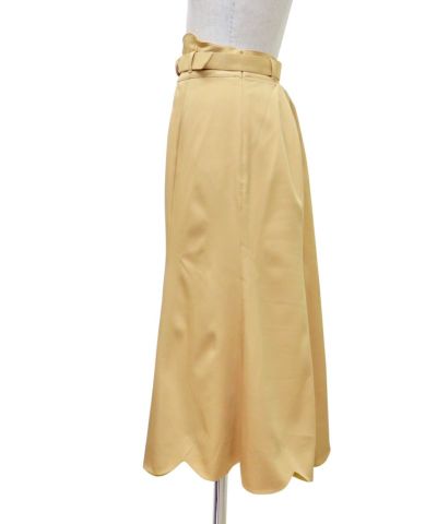 Side (light yellow)