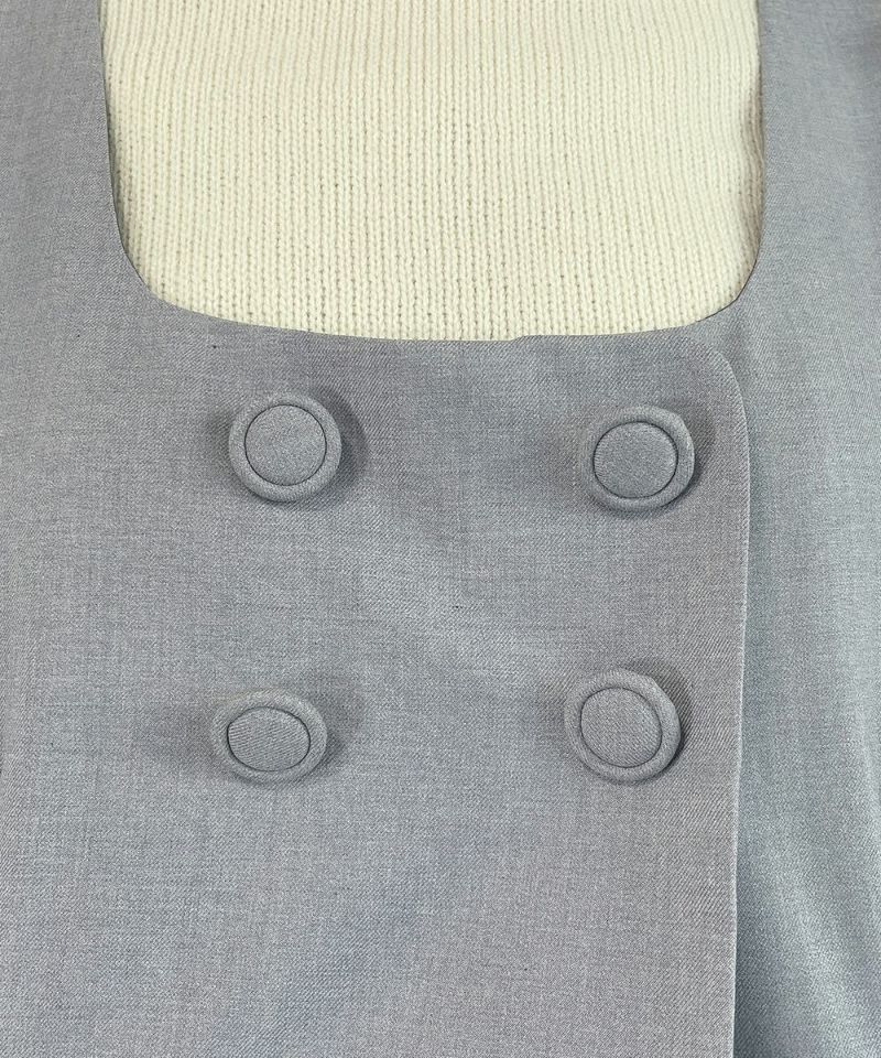 gray / front button