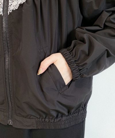 black / pocket