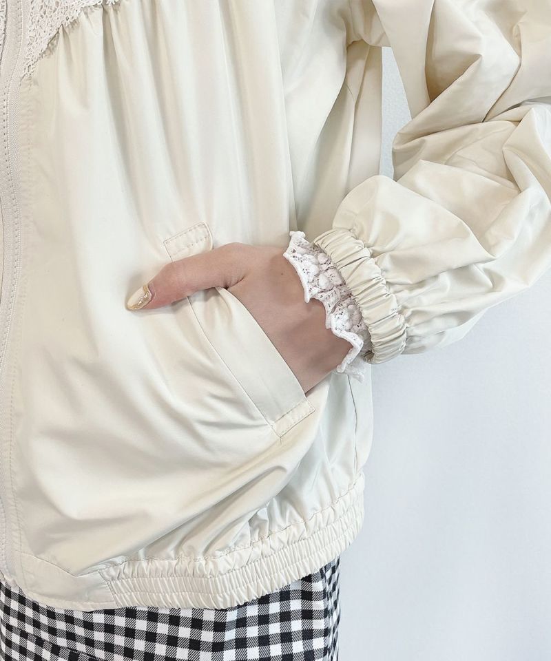 off white / pocket