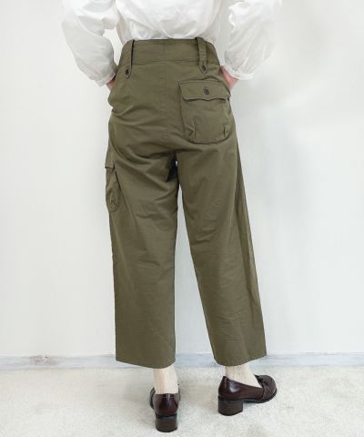 khaki / 162cm / S size wearing