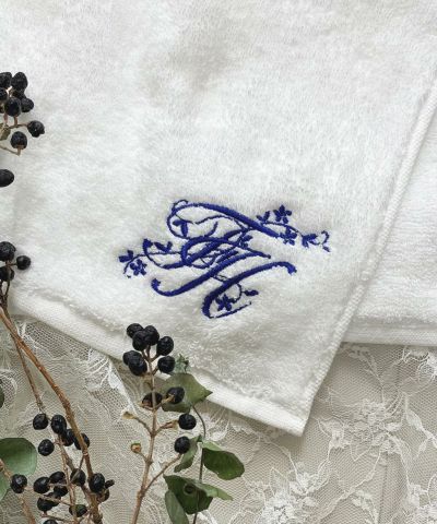white × blue / logo embroidery