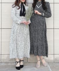 左:off×blue 153cm / 右:black×gray 162cm