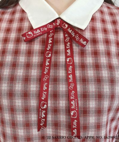 red × white / ribbon tie