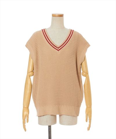 beige × red