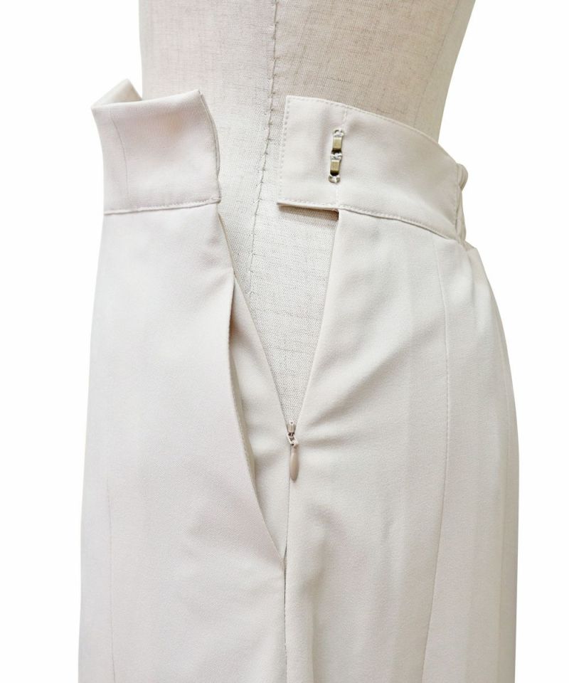 Side zipper up (ivory)