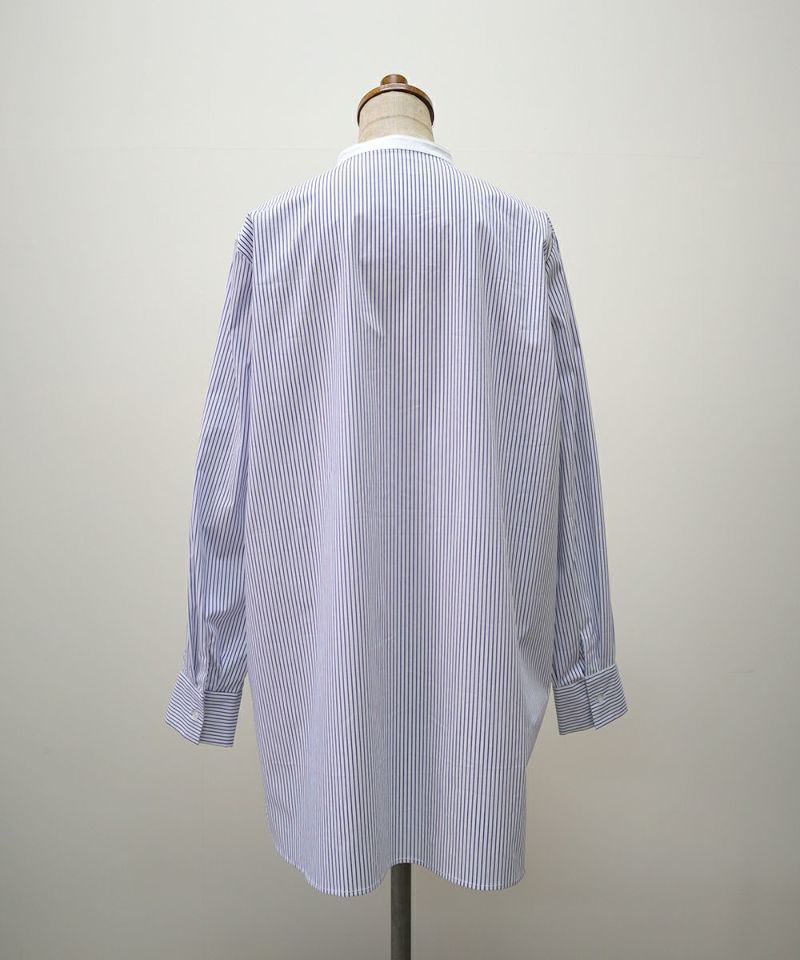 Back (white x blue)