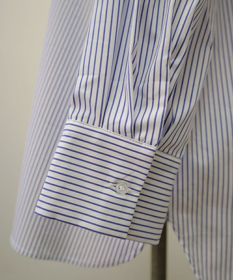 Sleeve up (white x blue)