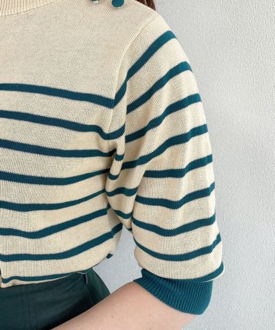 ivory × green / sleeves