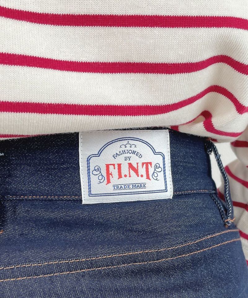 indigo / brand tag